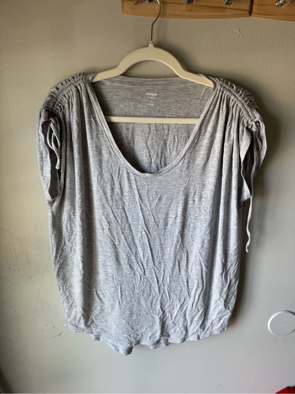 Express Womens Small Heathered Grey Ruched Shoulder Cinch Sleeve Relaxed Tee Top
